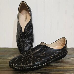 PIKOLINOS Black Leather Floral Cutout Flats